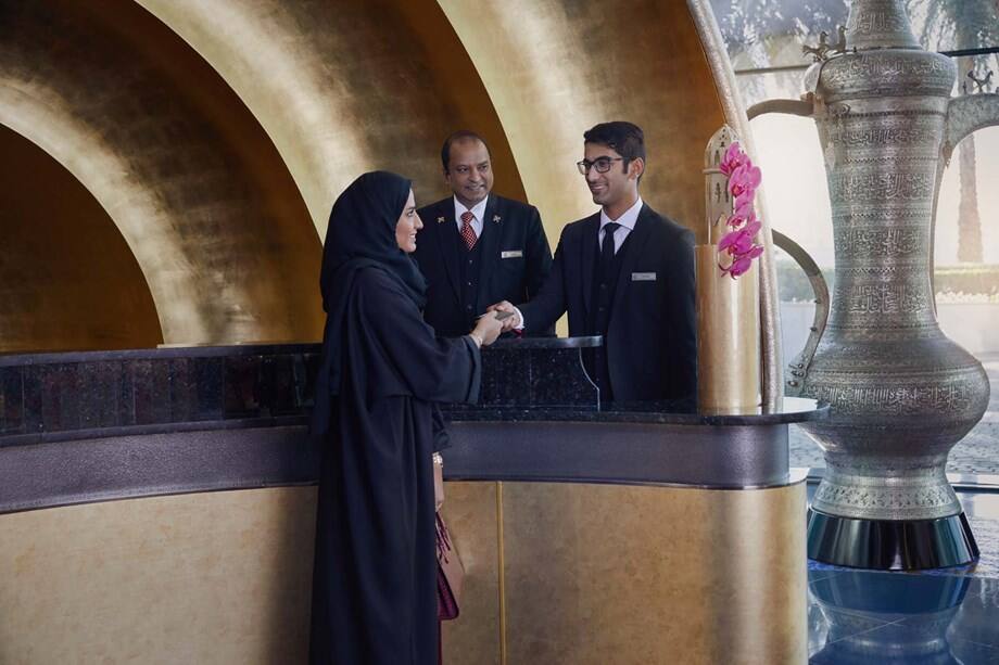 Cursuri de pregătire în domeniul ospitalității la Dubai College of Tourism