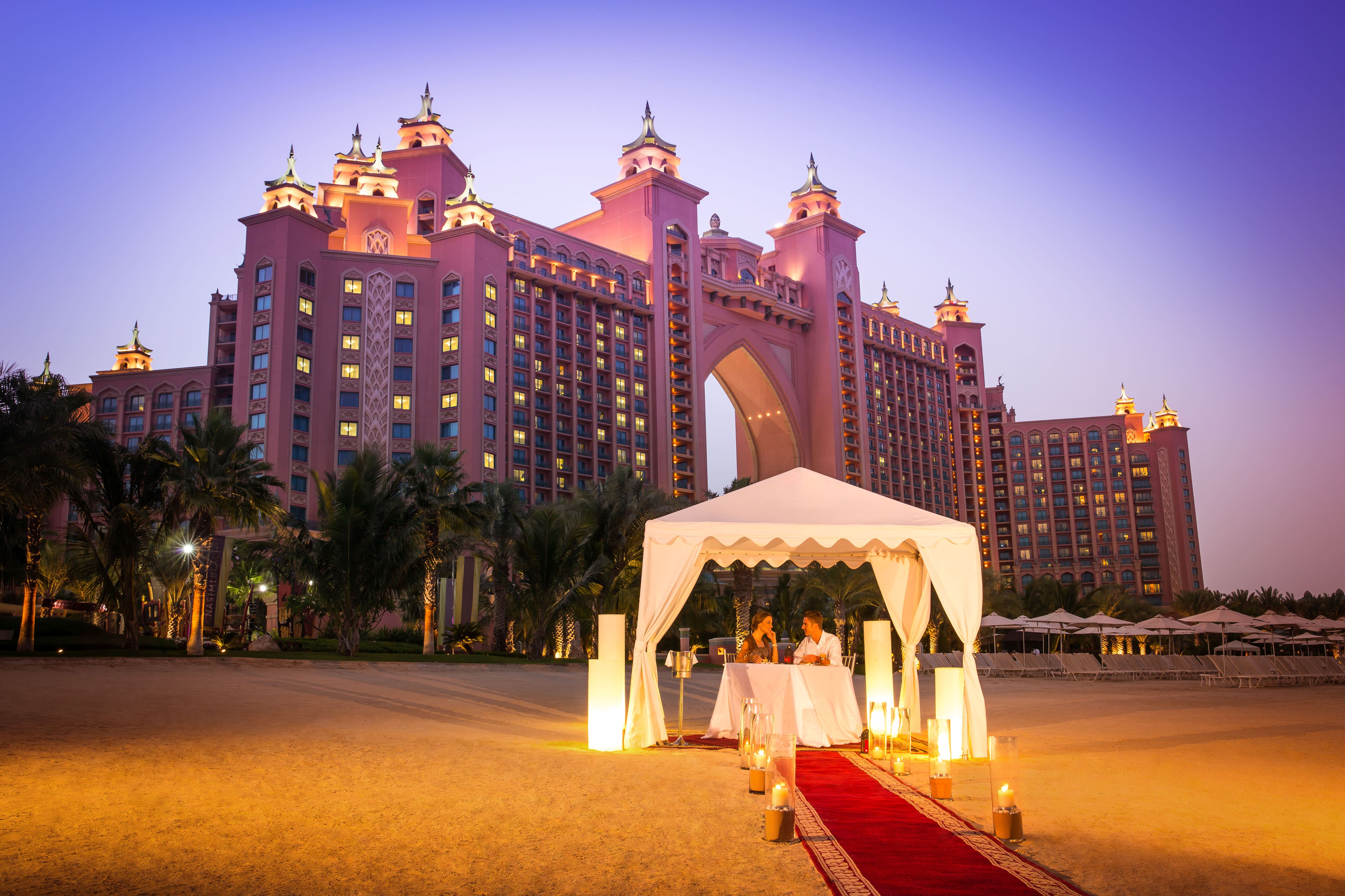 Enjoy Date Night On Palm Jumeirah Visit Dubai