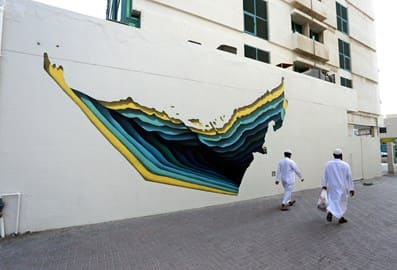 street art dubai wall walking