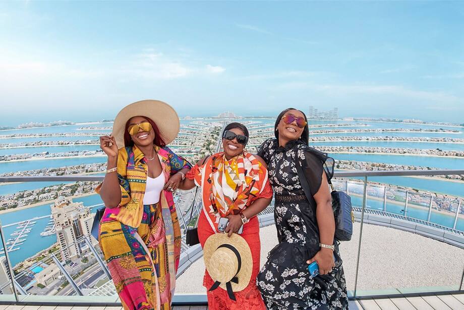 Dubain sää, The View, afrikkalaiset ystävykset