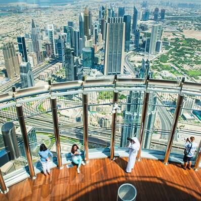 Født sløjfe Motley At The Top, Burj Khalifa | Visit Dubai
