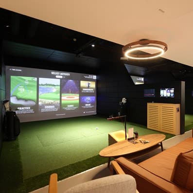 five iron golf dubai venue